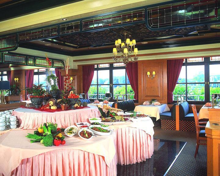 Maritim Hotel Koenigswinter Restoran gambar